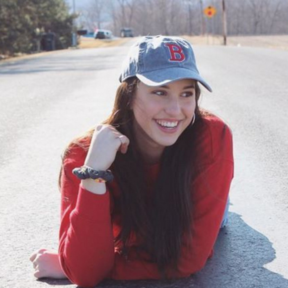 Meet your Posher, Kayla - Picture 1 of 1